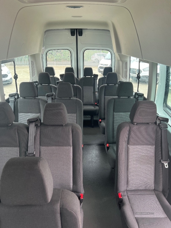 Ford Transit Minibus 17 seats,trend in Derry / Londonderry