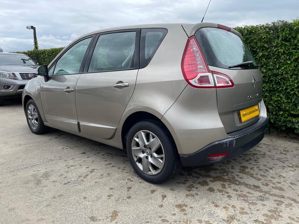 Renault Scenic DIESEL ESTATE in Tyrone