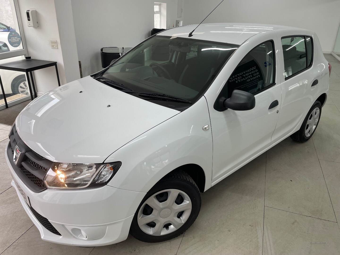 Dacia Sandero HATCHBACK in Down