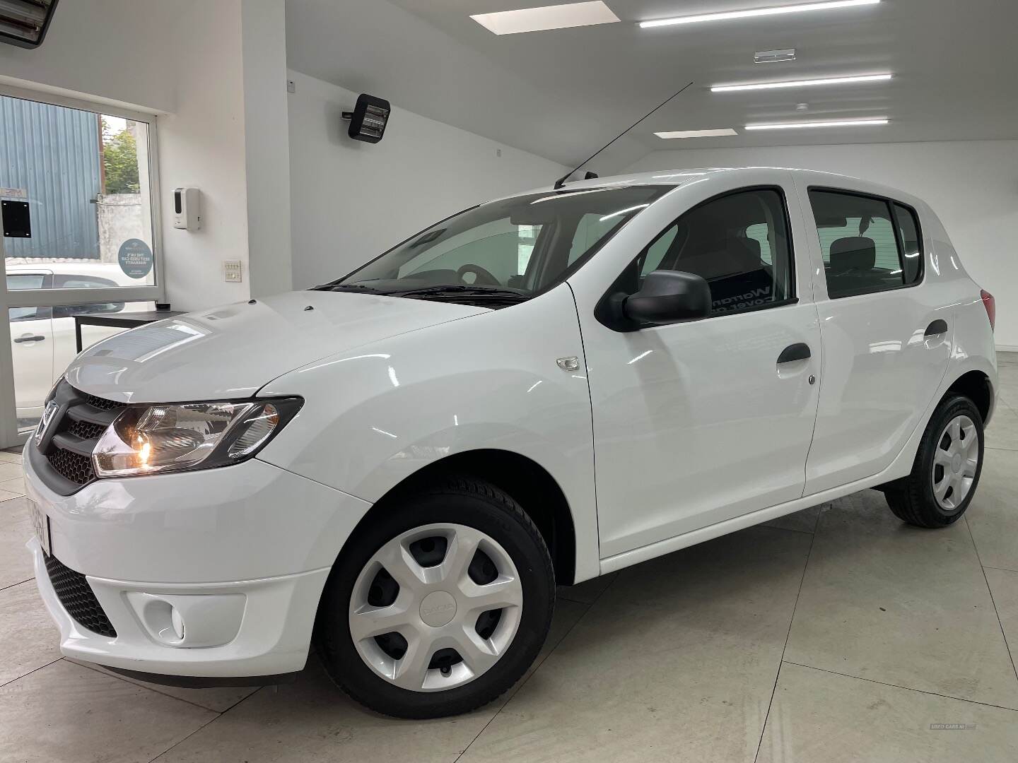 Dacia Sandero HATCHBACK in Down