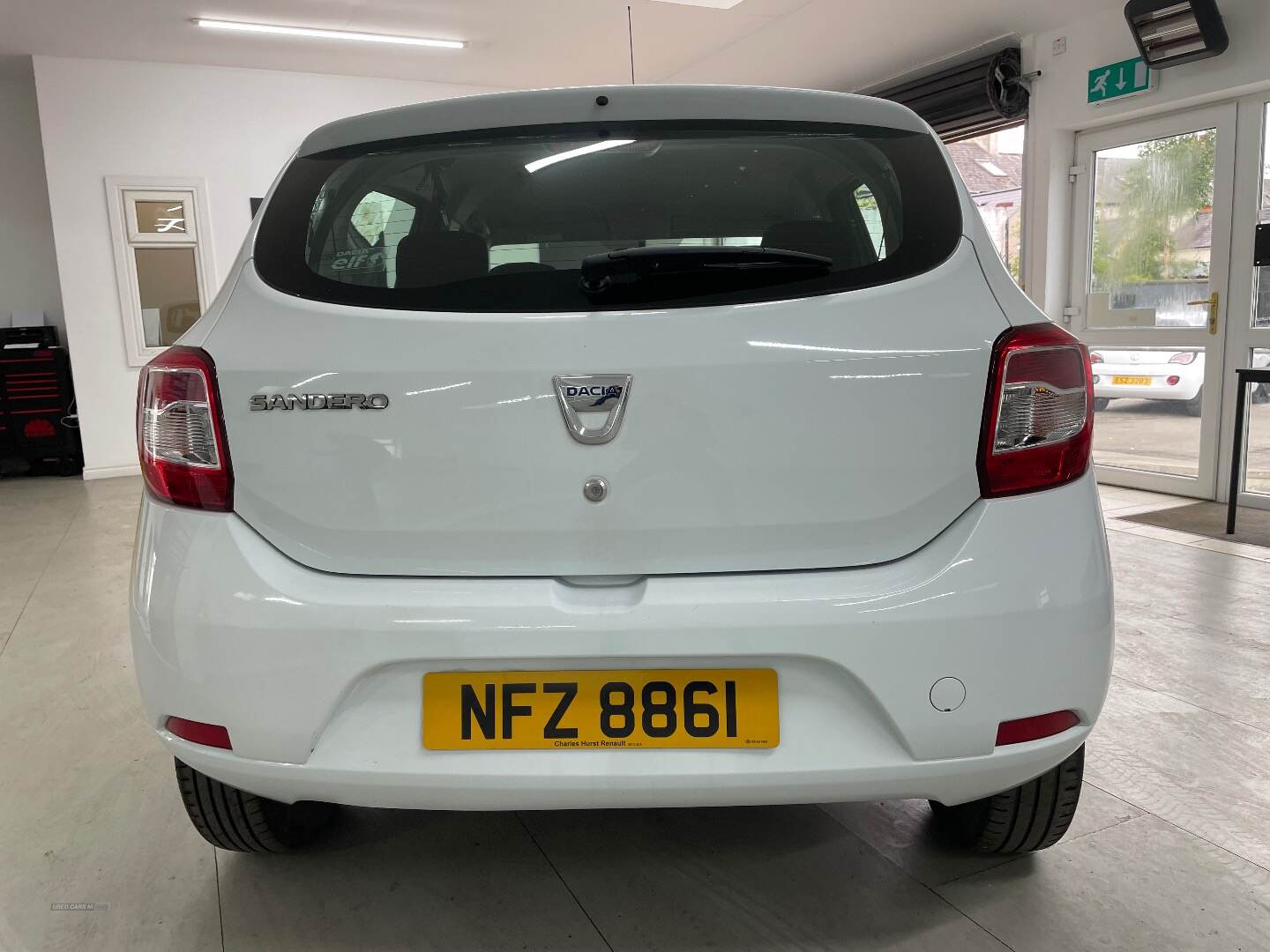 Dacia Sandero HATCHBACK in Down