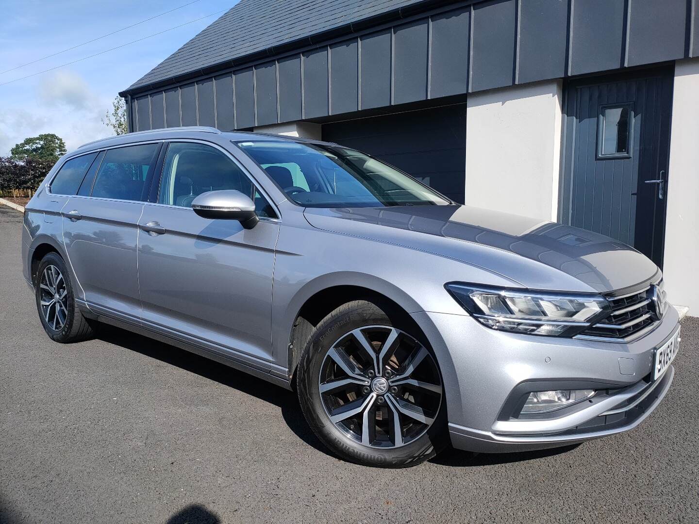 Volkswagen Passat DIESEL ESTATE in Armagh