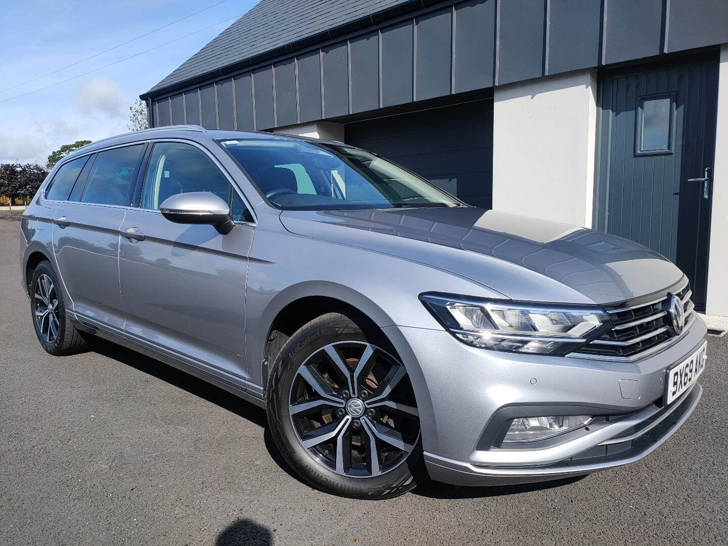 Volkswagen Passat DIESEL ESTATE in Armagh