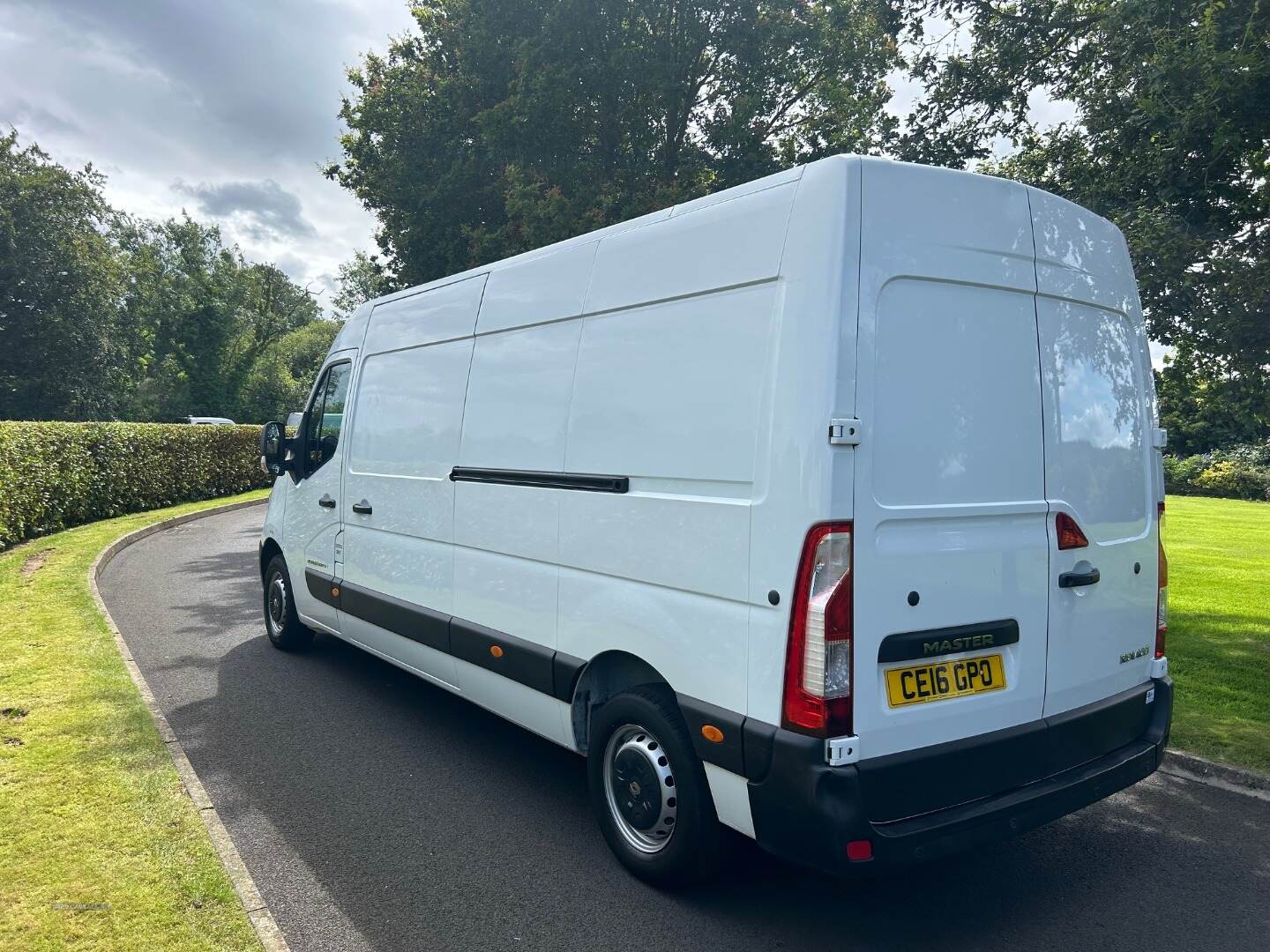 Renault Master LWB DIESEL FWD in Derry / Londonderry