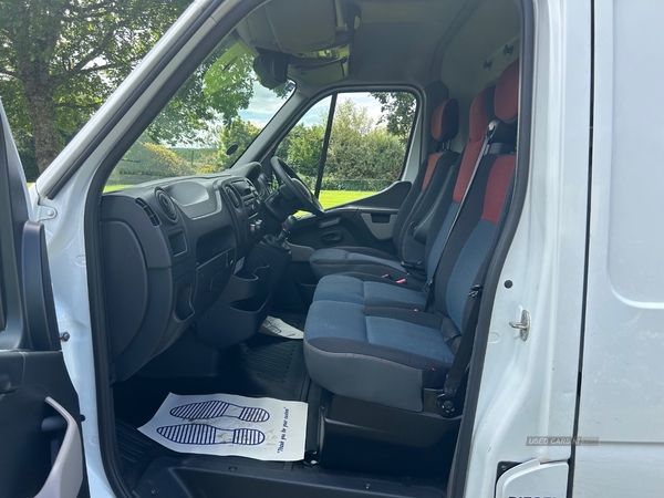 Renault Master LWB DIESEL FWD in Derry / Londonderry