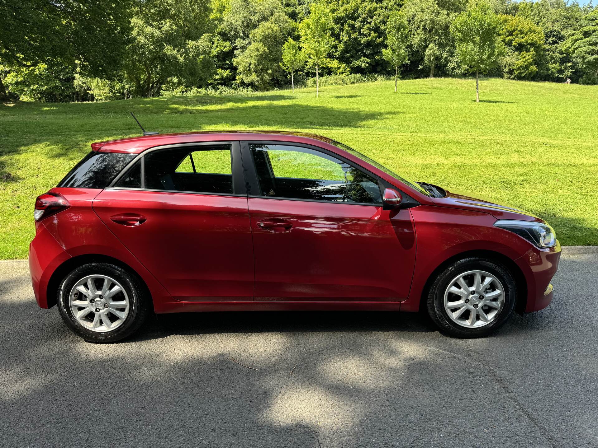 Hyundai i20 HATCHBACK in Antrim