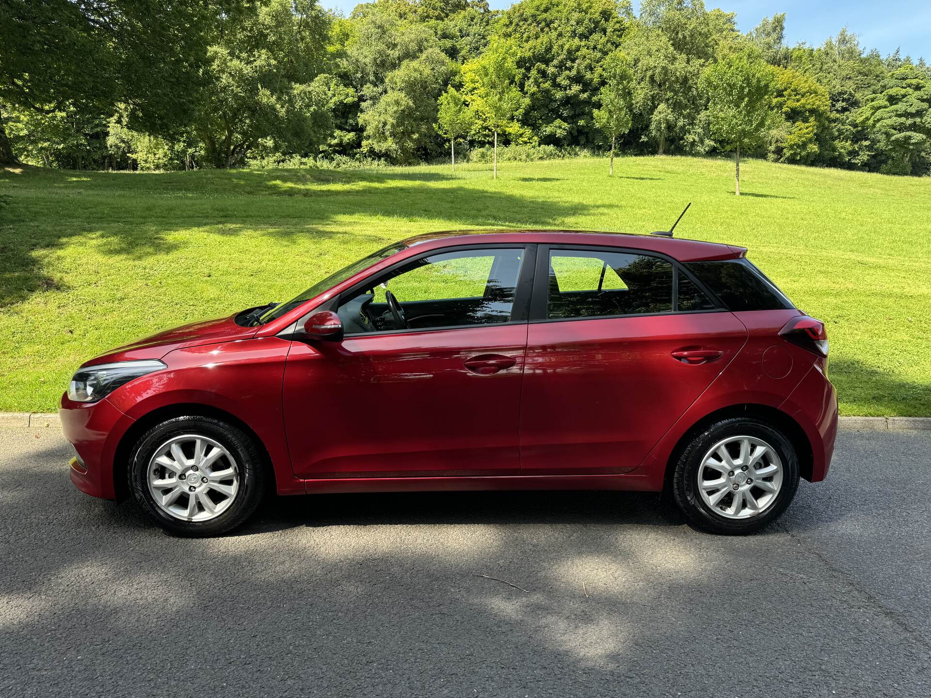 Hyundai i20 HATCHBACK in Antrim