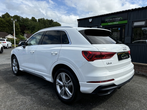 Audi Q3 ESTATE in Down