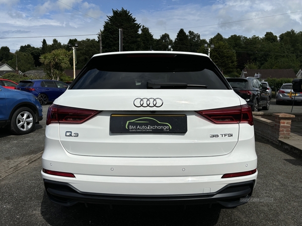 Audi Q3 ESTATE in Down