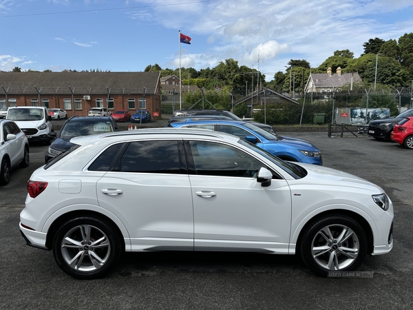 Audi Q3 ESTATE in Down