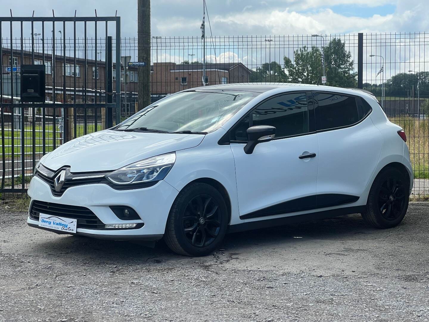 Renault Clio HATCHBACK in Tyrone