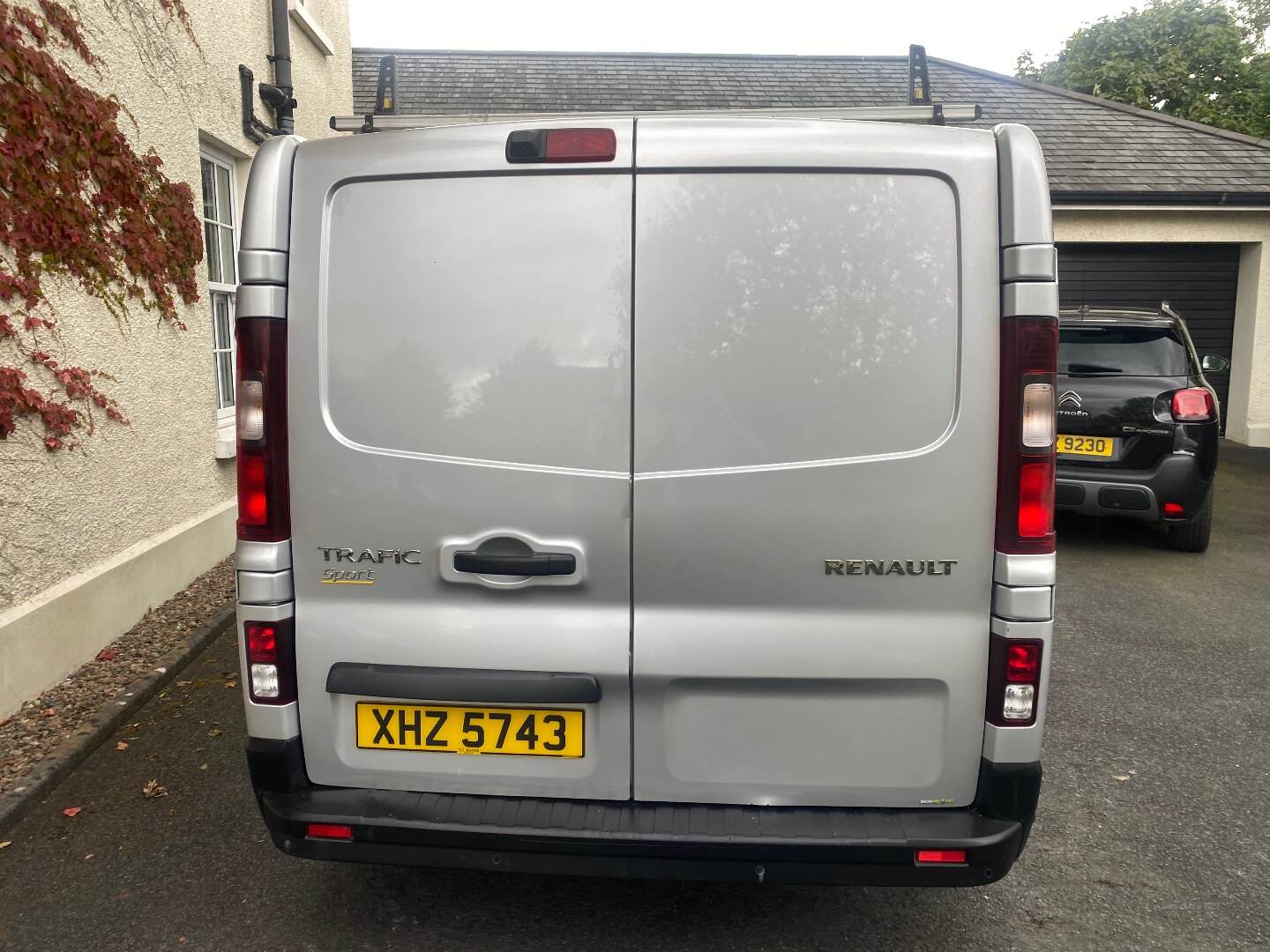 Renault Trafic LWB DIESEL in Tyrone