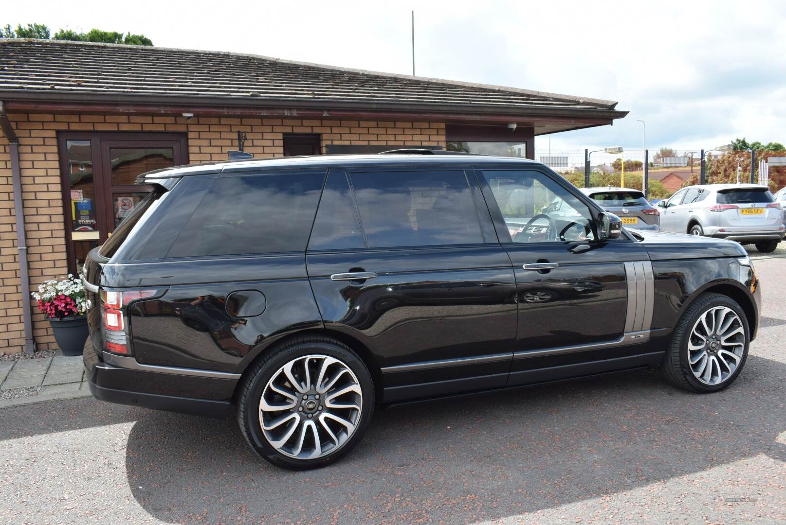 Land Rover Range Rover DIESEL ESTATE in Antrim