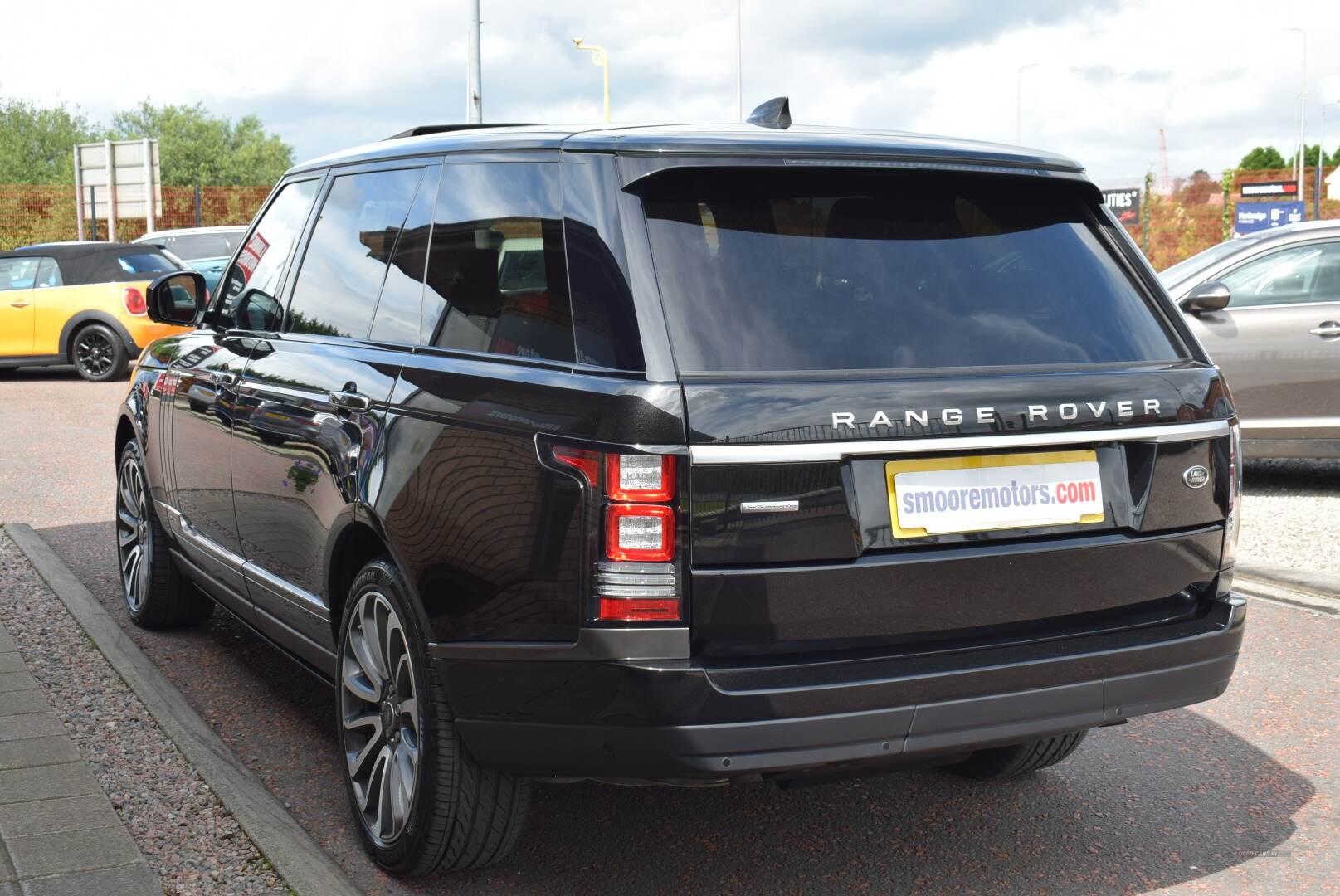 Land Rover Range Rover DIESEL ESTATE in Antrim