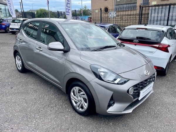 Hyundai i10 HATCHBACK in Down