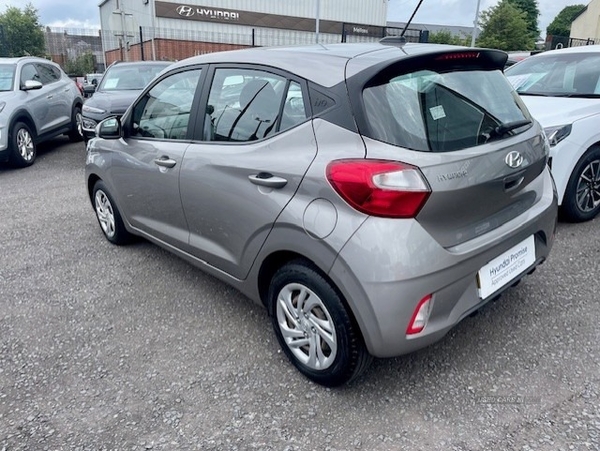 Hyundai i10 HATCHBACK in Down