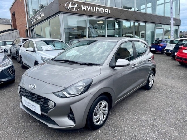 Hyundai i10 HATCHBACK in Down