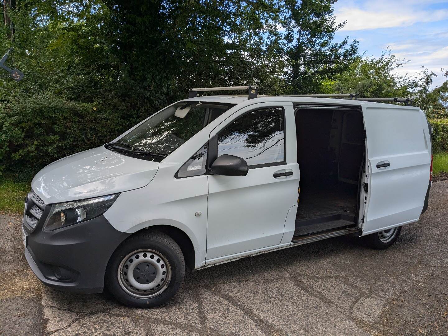 Mercedes Vito LONG DIESEL in Antrim