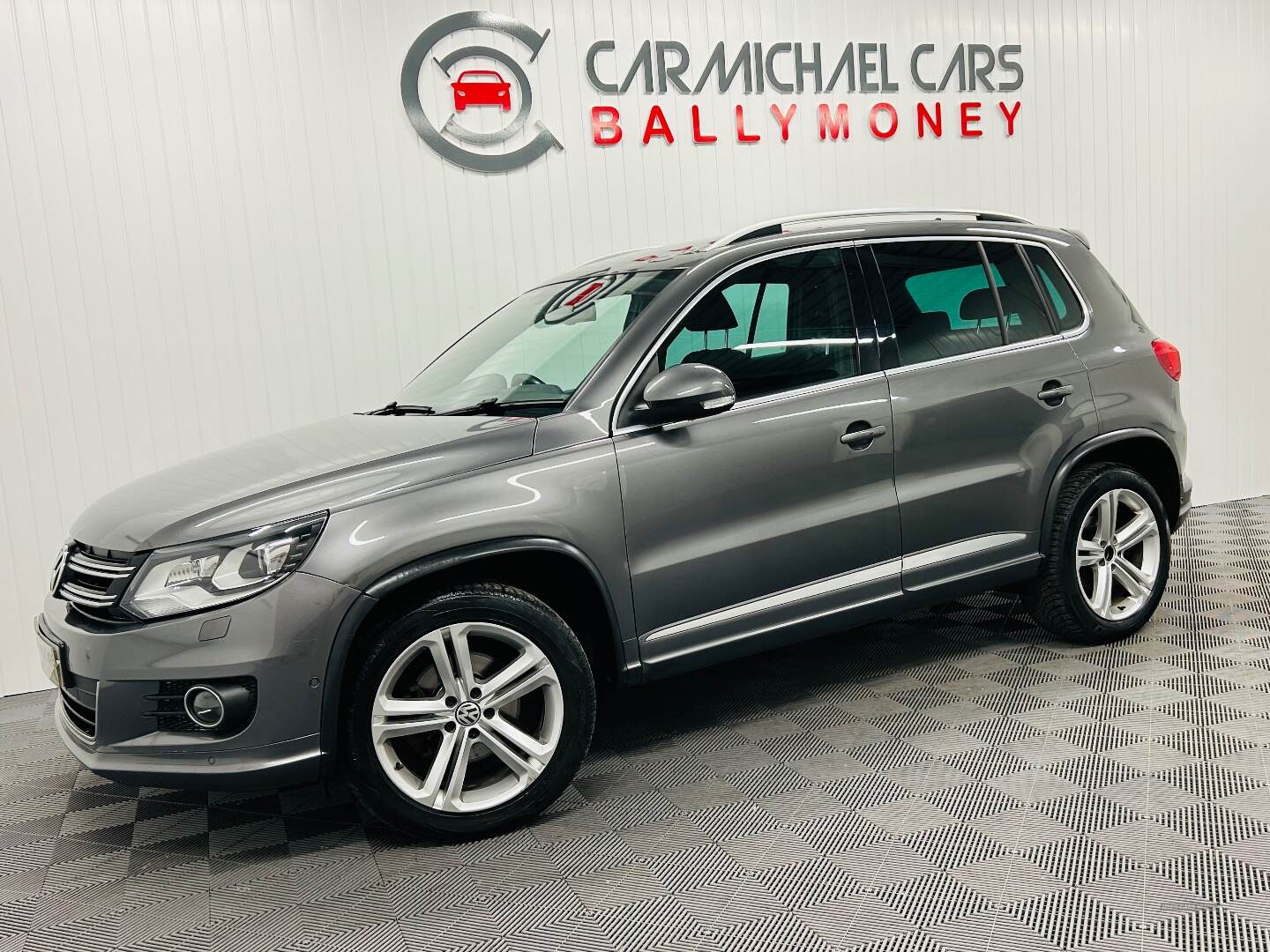 Volkswagen Tiguan DIESEL ESTATE in Antrim