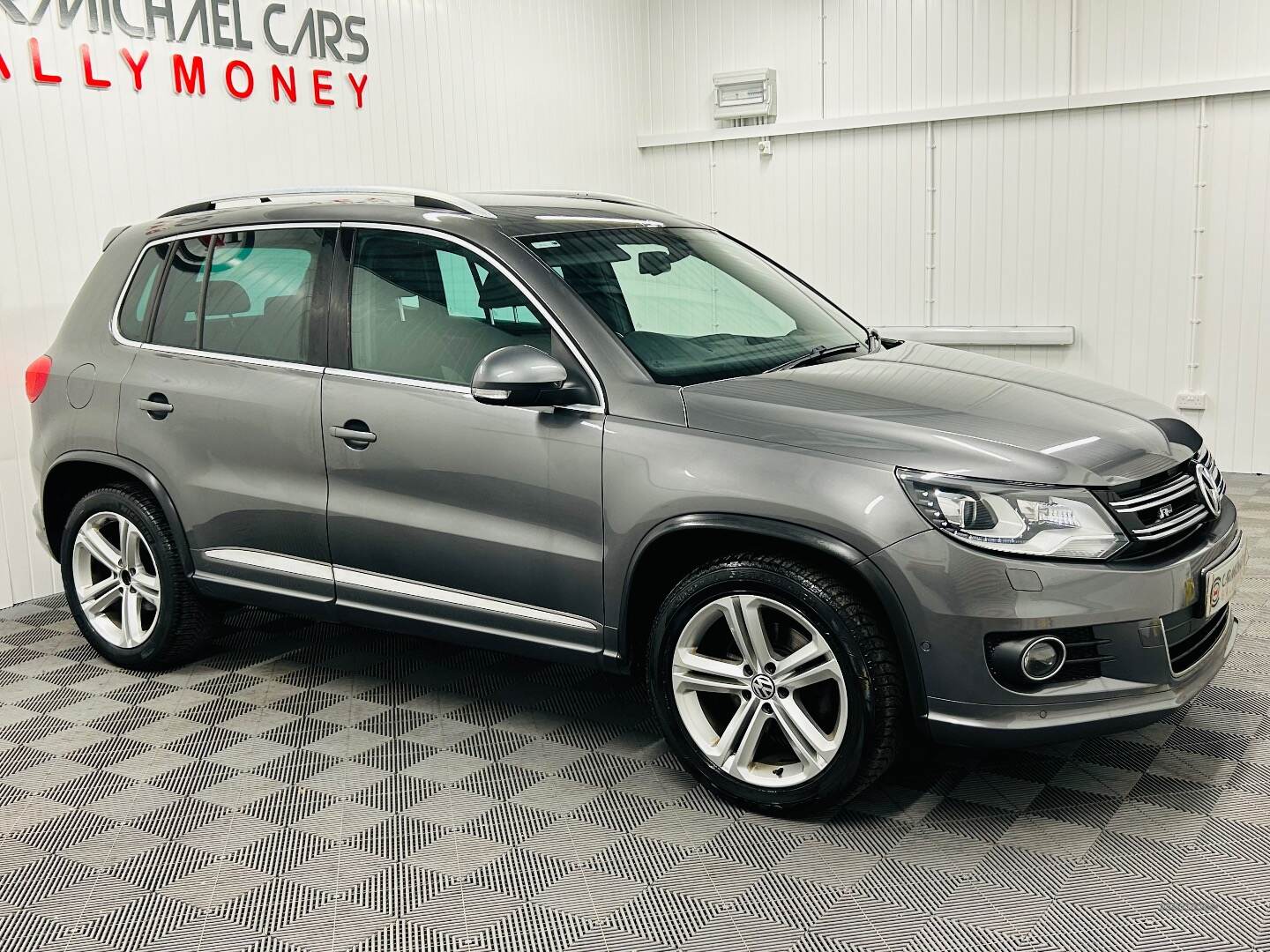 Volkswagen Tiguan DIESEL ESTATE in Antrim