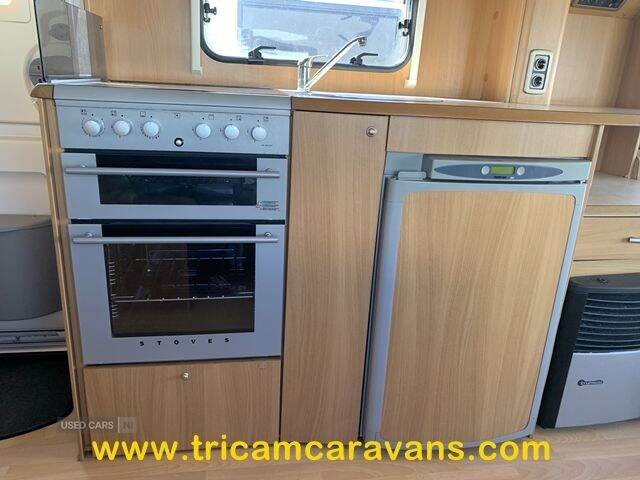  2008 Swift Challenger 530/4, End Washroom, Side Dinette, Mover