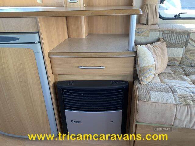  2008 Swift Challenger 530/4, End Washroom, Side Dinette, Mover