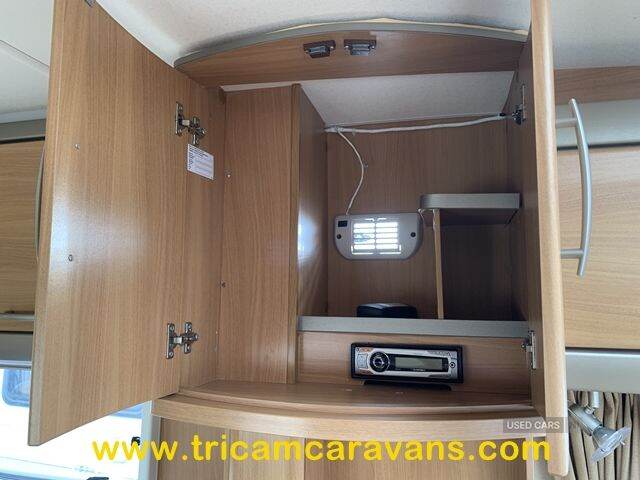  2008 Swift Challenger 530/4, End Washroom, Side Dinette, Mover
