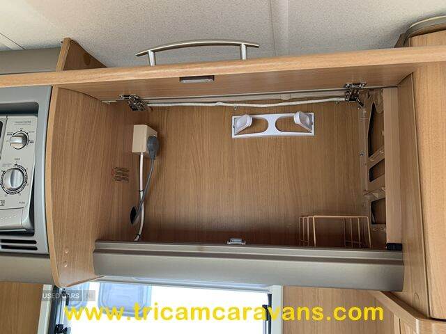  2008 Swift Challenger 530/4, End Washroom, Side Dinette, Mover