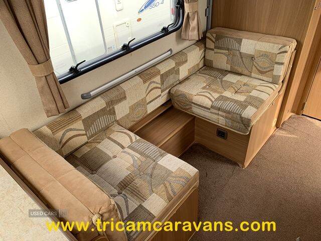  2008 Swift Challenger 530/4, End Washroom, Side Dinette, Mover