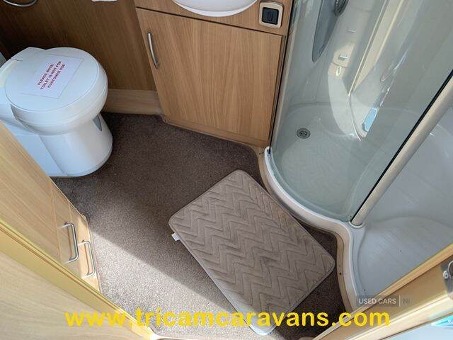  2008 Swift Challenger 530/4, End Washroom, Side Dinette, Mover