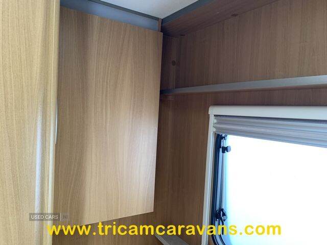  2008 Swift Challenger 530/4, End Washroom, Side Dinette, Mover