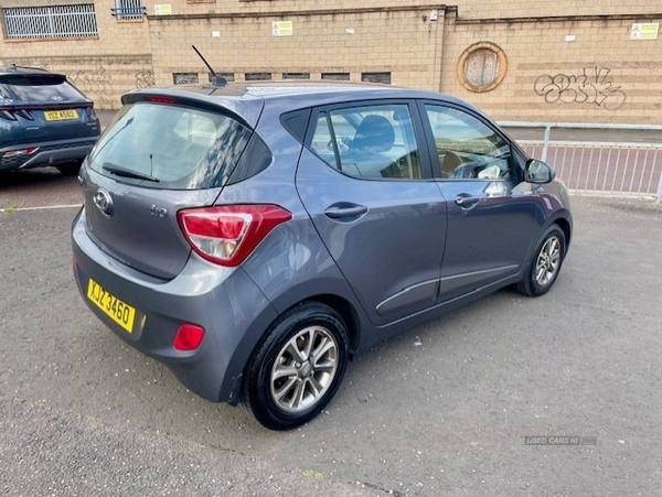 Hyundai i10 HATCHBACK in Down