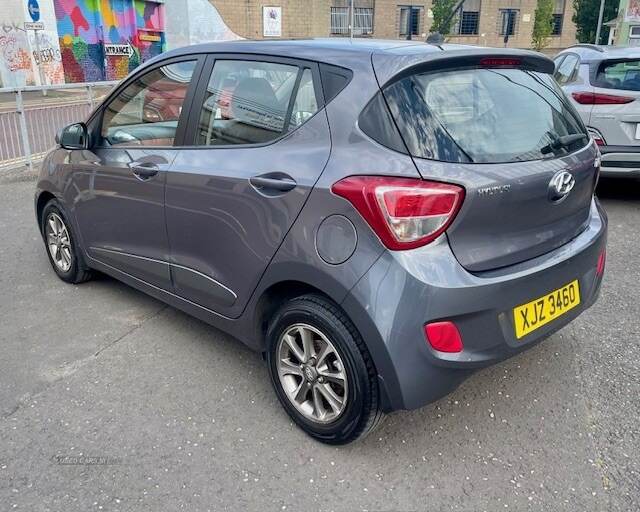 Hyundai i10 HATCHBACK in Down