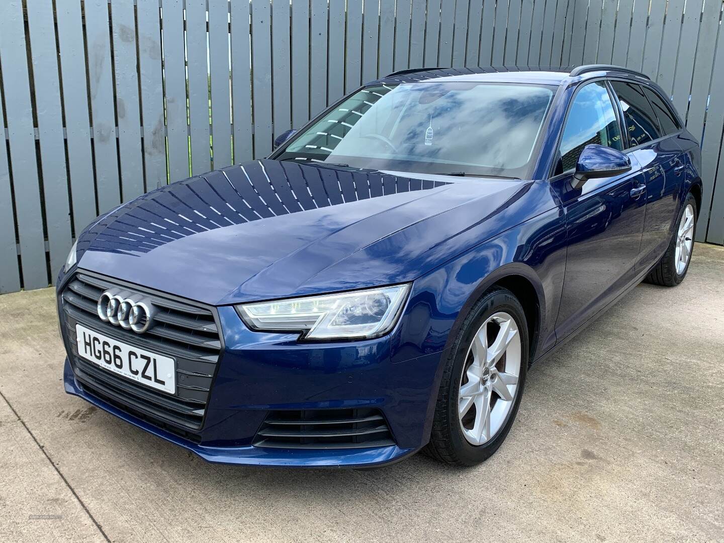 Audi A4 DIESEL AVANT in Antrim