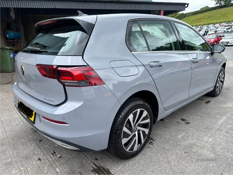  2024 Volkswagen Golf STYLE 1.4TSi HYBRID AUTO 5dr