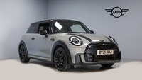 MINI Hatch 1.5 Cooper Sport Hatchback 3dr Petrol Steptronic Euro 6 (s/s) (136 ps) in City of Edinburgh