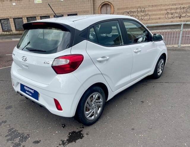 Hyundai i10 HATCHBACK in Down