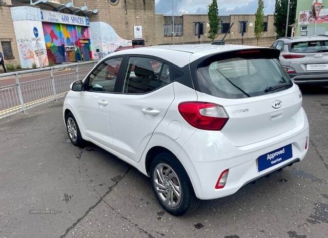 Hyundai i10 HATCHBACK in Down