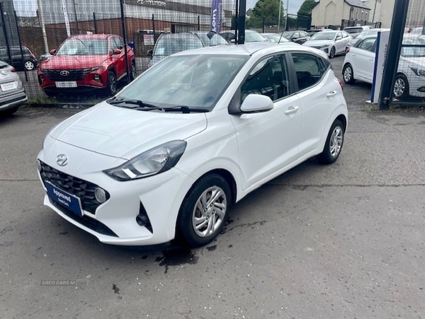 Hyundai i10 HATCHBACK in Down