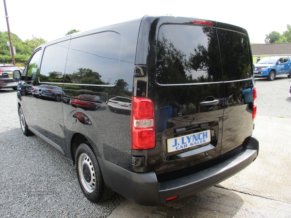 Toyota Proace 2.0 D-4D ACTIVE LWB in Down