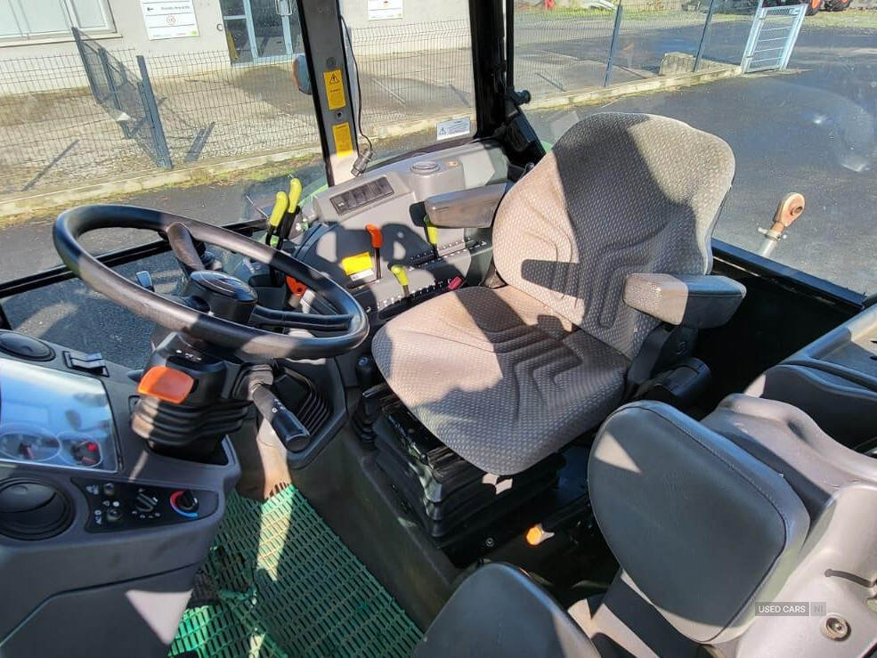 2014 Claas AXOS 340CX