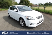 Kia Pro Ceed 1.4 ZR-7 3d 104 BHP ONLY 2 PREVIOUS OWNERS in Antrim
