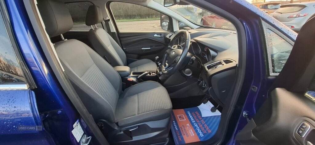 Feb 2016 Ford C-max 1.0 EcoBoost Titanium 5dr