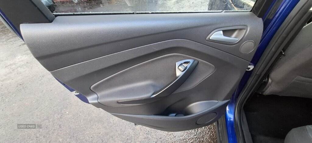 Feb 2016 Ford C-max 1.0 EcoBoost Titanium 5dr