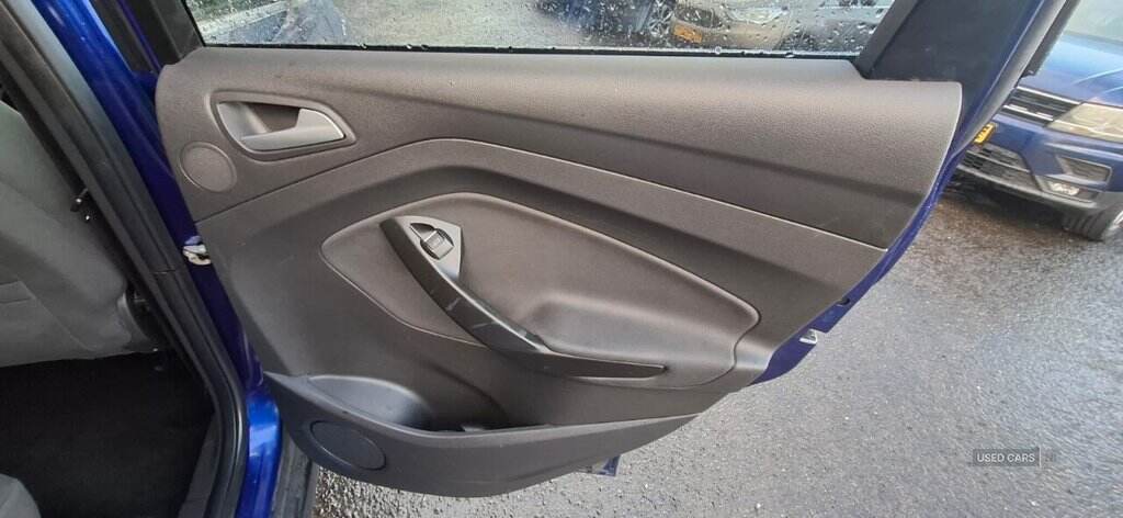 Feb 2016 Ford C-max 1.0 EcoBoost Titanium 5dr