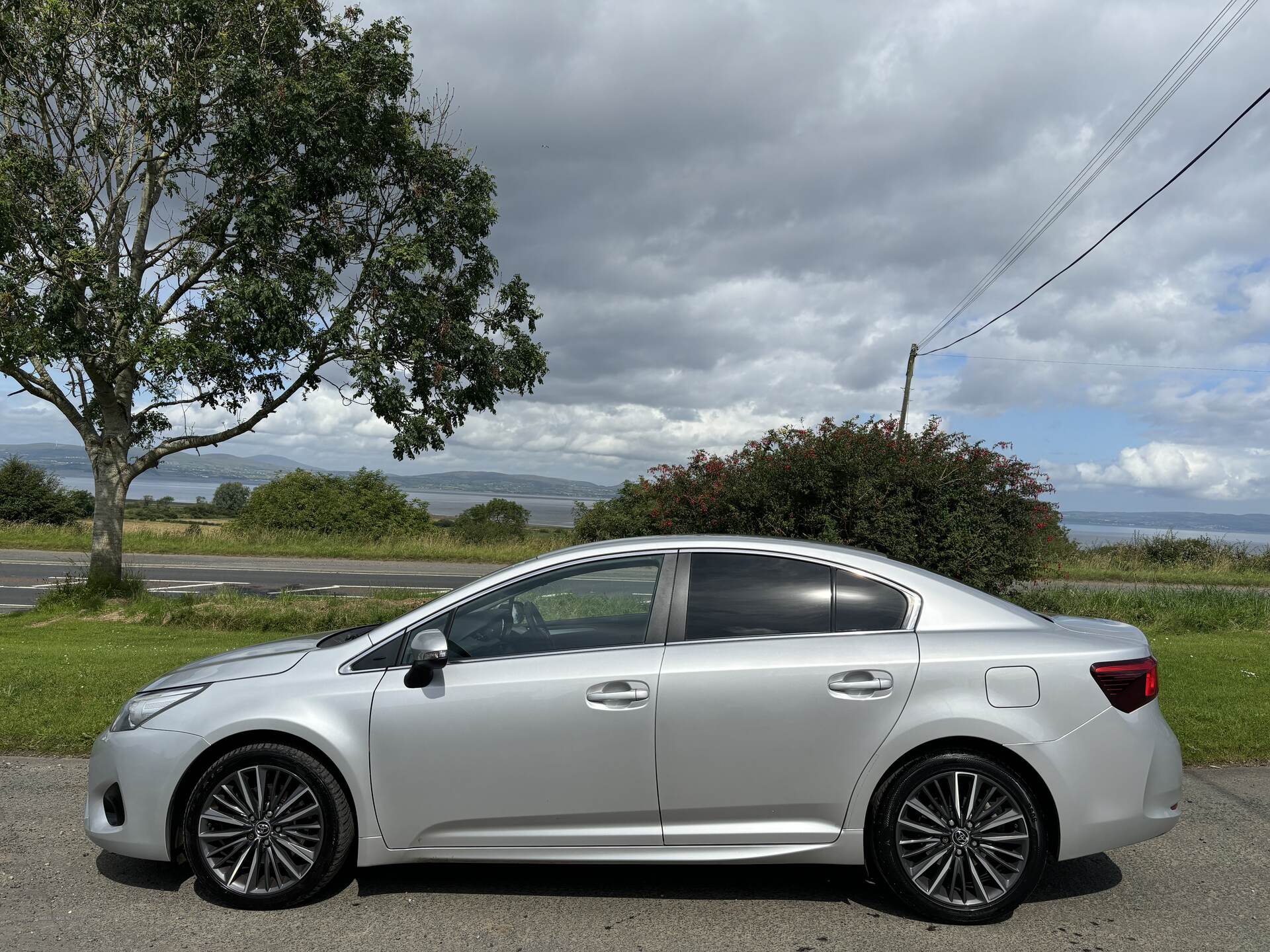 Toyota Avensis DIESEL SALOON in Derry / Londonderry