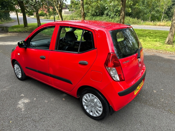 Hyundai i10 HATCHBACK in Antrim