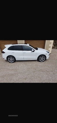 Porsche Cayenne Platinum Edition Diesel 5dr Tiptronic S in Derry / Londonderry