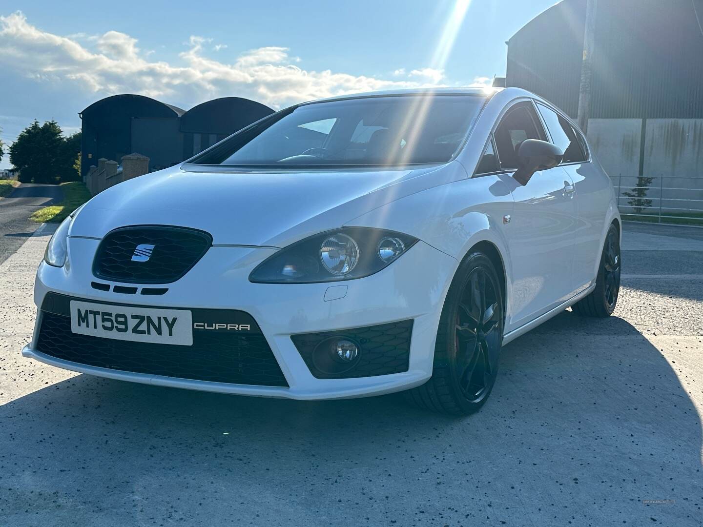 Seat Leon HATCHBACK in Down