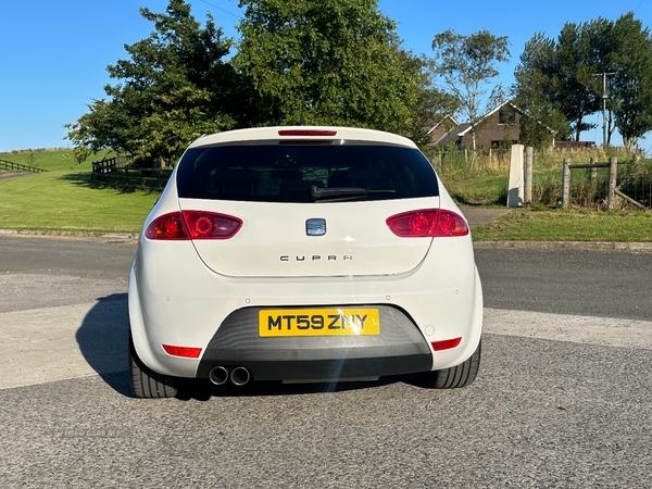 Seat Leon HATCHBACK in Down